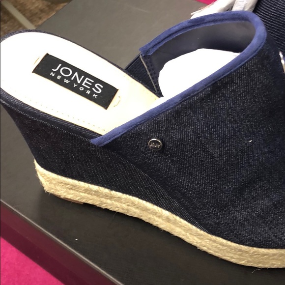 Two Tassel Indigo Denim Wedged Slides, 9.5 - Picture 5 of 7